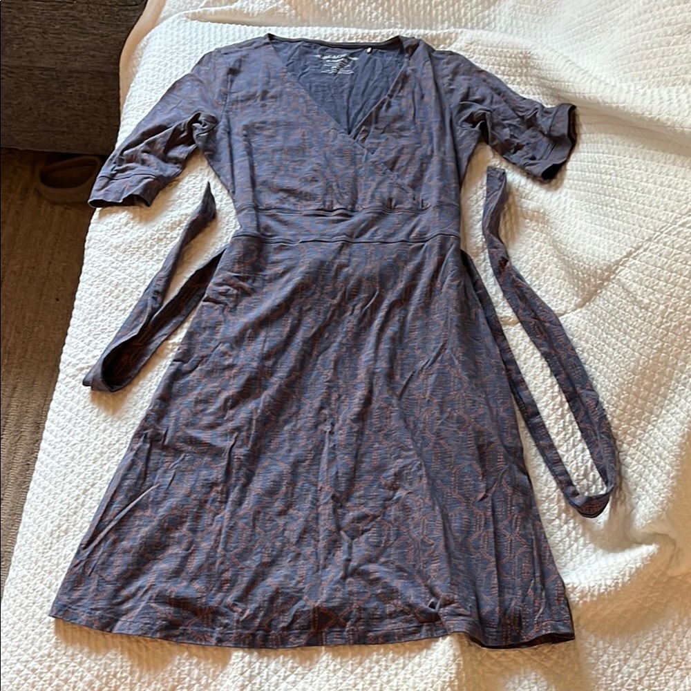 Toad & Co Elegant Gray Wrap Dress